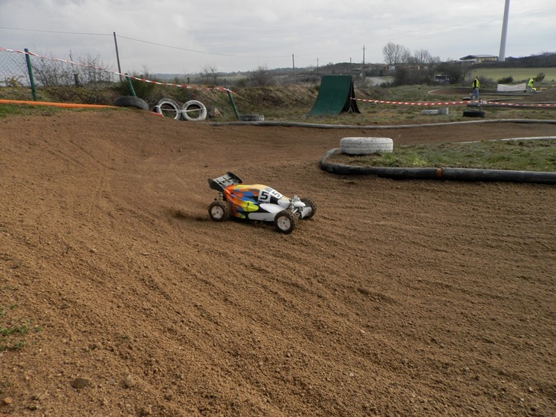 Course de ligue 8 TT 1/5 + Brushless à l'AMCH63 le 24 Mars - Page 7 P3240119