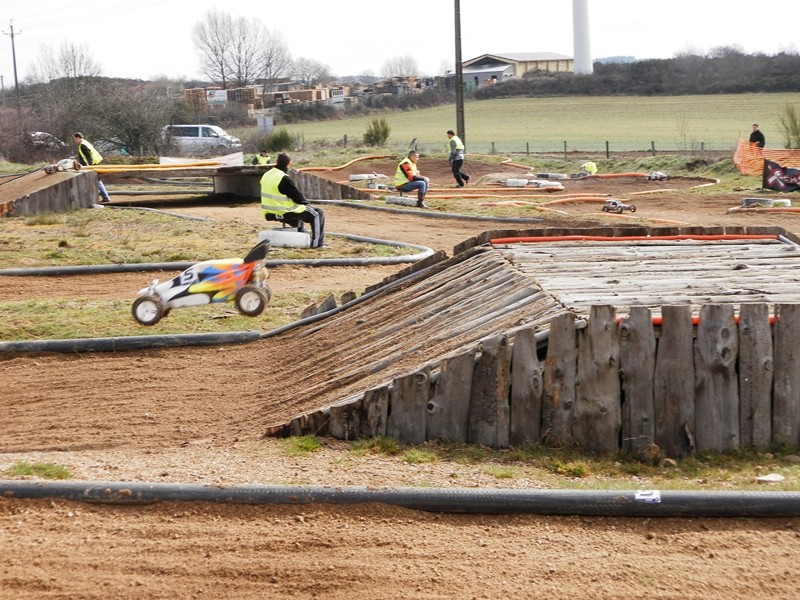 Course de ligue 8 TT 1/5 + Brushless à l'AMCH63 le 24 Mars - Page 7 P3240124