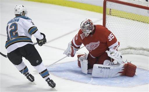 Red Wings lose in a shootout 3-2 to the Sharks POSTGAME REACTION YOUTUBE UNDER: CURRICH5 Wings110