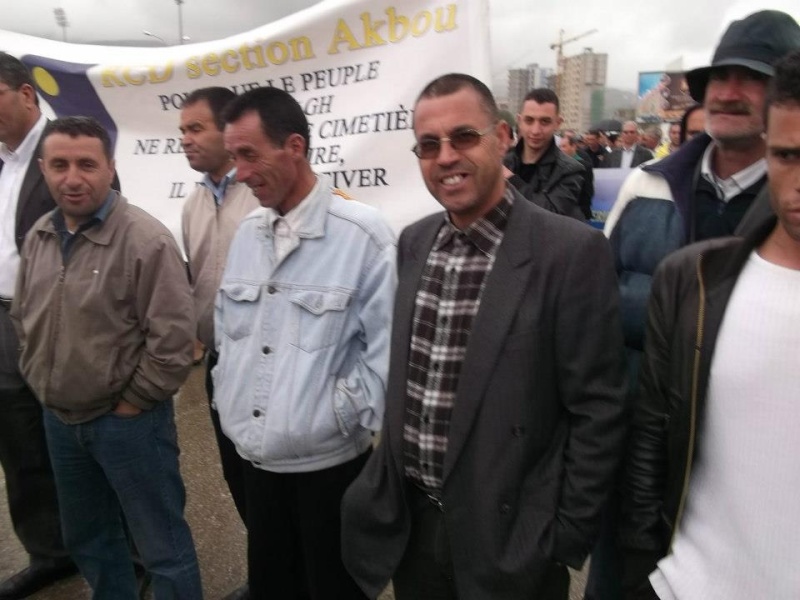 Marche du 20 Avril 2013 à Bgayet:  Une forte mobilisation pour l'officialisation de Tamazight  - Page 3 712