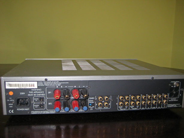 Arcam FMJ A22 Integrated Amp & Arcam Alpha 7SE CD Player (Used) A22-0410