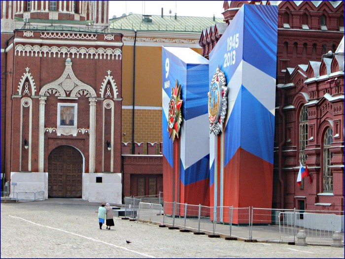 RUSSIE, bivouac au Kremlin ! Img_0810