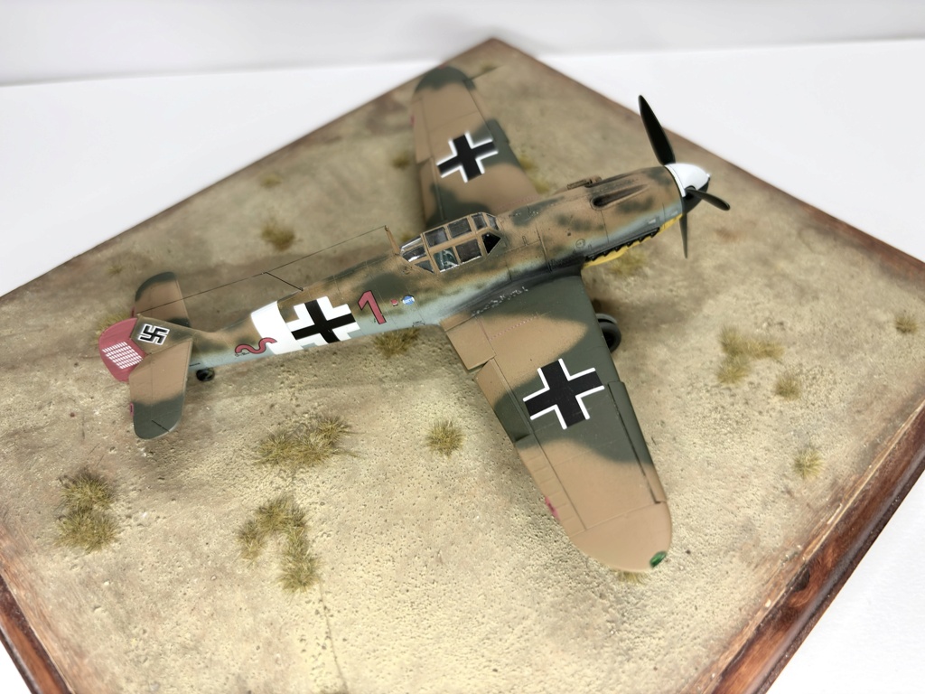 [Eduard] 1/72 - Messerschmitt  Bf 109 G-2 Trop .Werner Schroer 8/JG 27 Rhodes Novembre 1942  (bf109) Img_7731