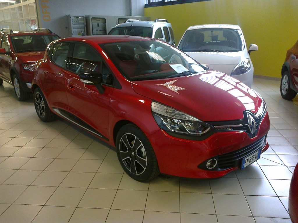 2012 - [Renault] Clio IV [X98] - Page 38 01312