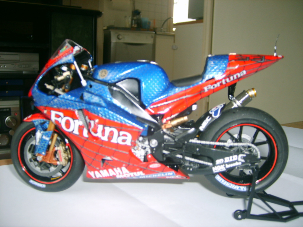 Yamaha m1 spiderman  - Page 2 00610