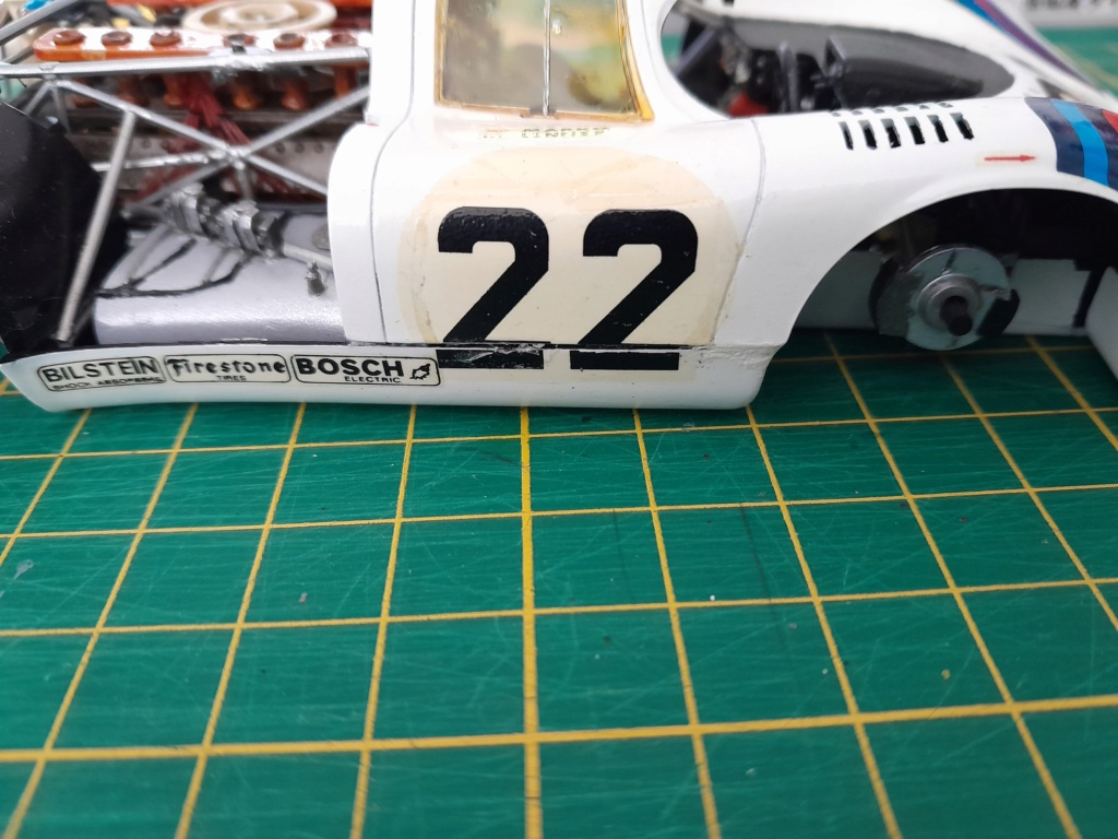 Porsche 917 "Martini" vainqueur en 71 Heller 1:24 - Page 8 12810