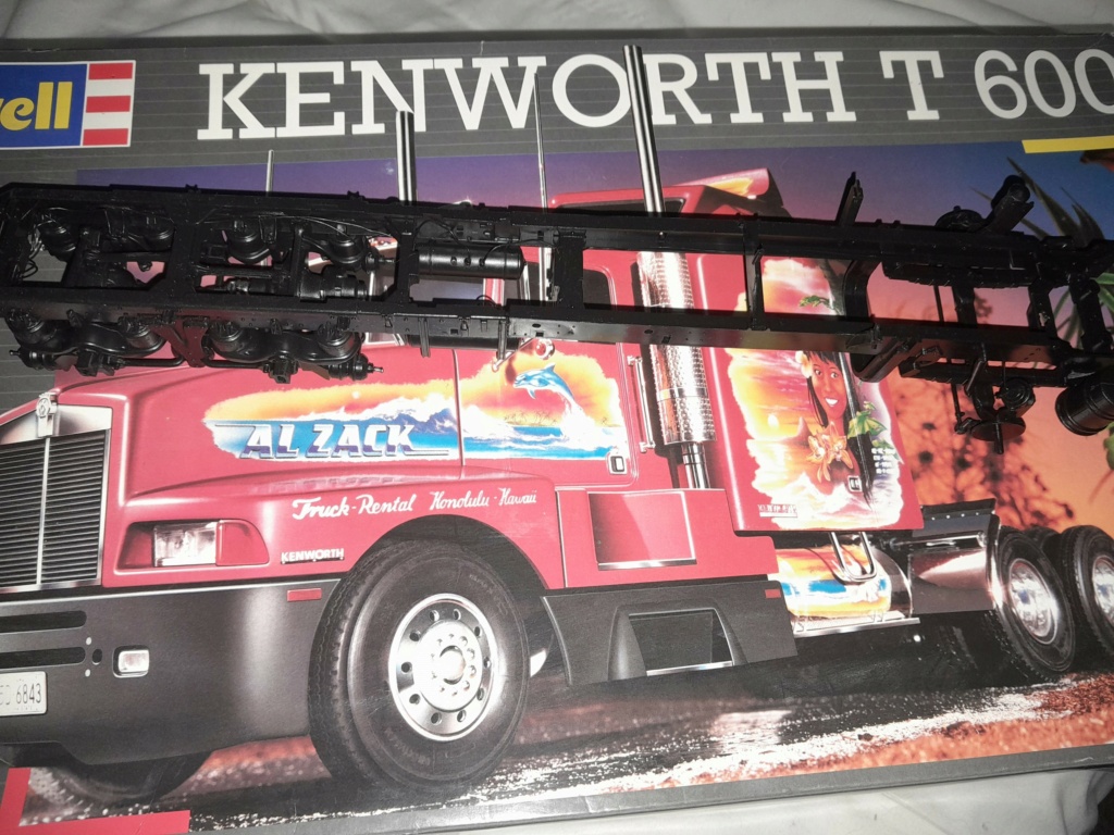 Kenworth T600 + transporteur racing 1:25 1831