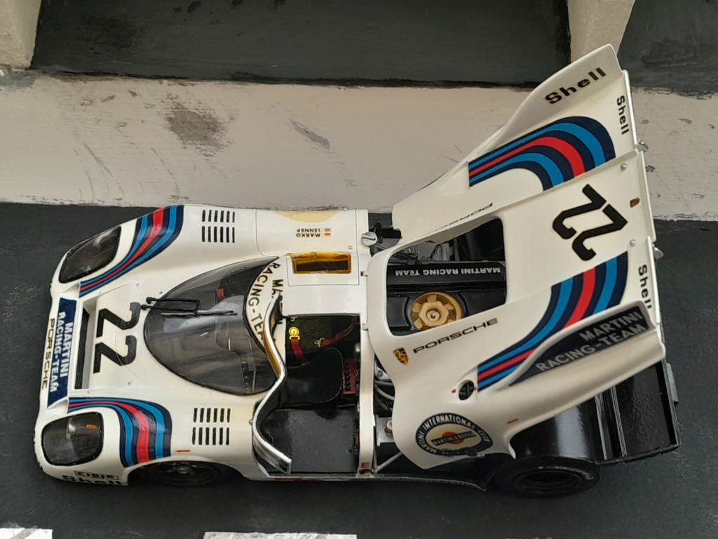 Porsche 917 "Martini" vainqueur en 71 Heller 1:24 - Page 8 20221269