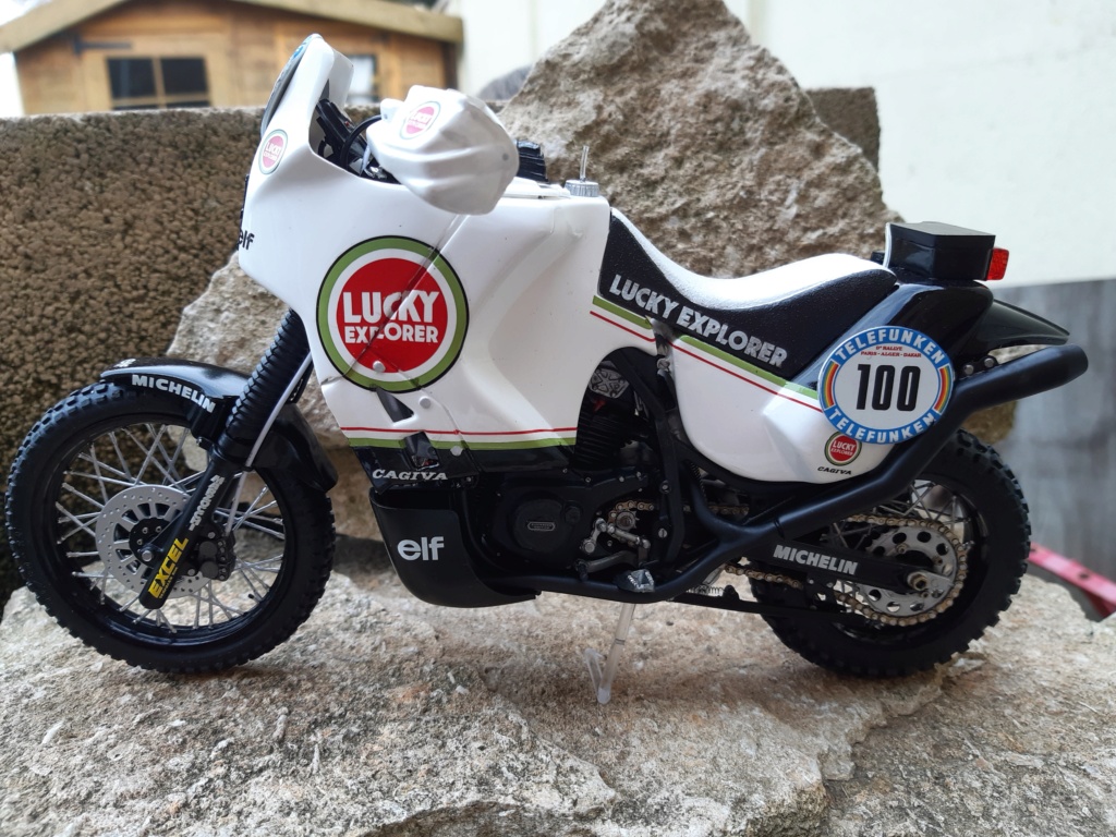 protar cagiva elefant Paris dakar au 1:9 - Page 5 223