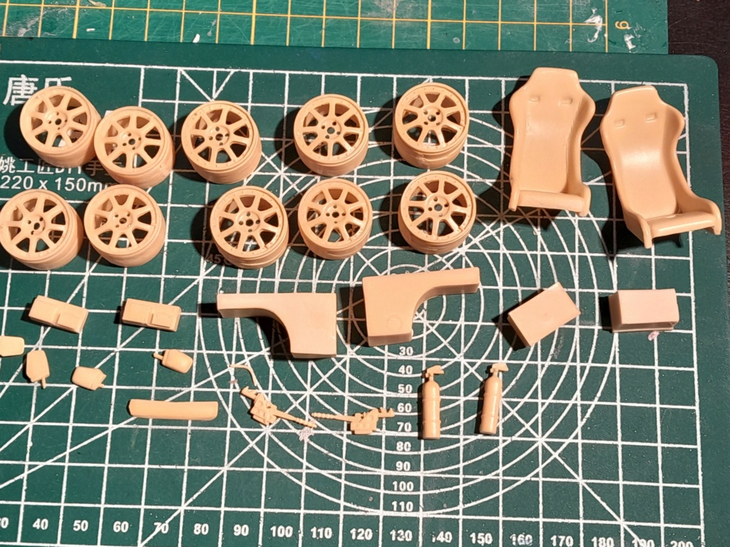 1:24 Ford Sierra Cosworth en duo versions Didier Auriol grA rallye Tamiya-Renaissances - Page 2 827
