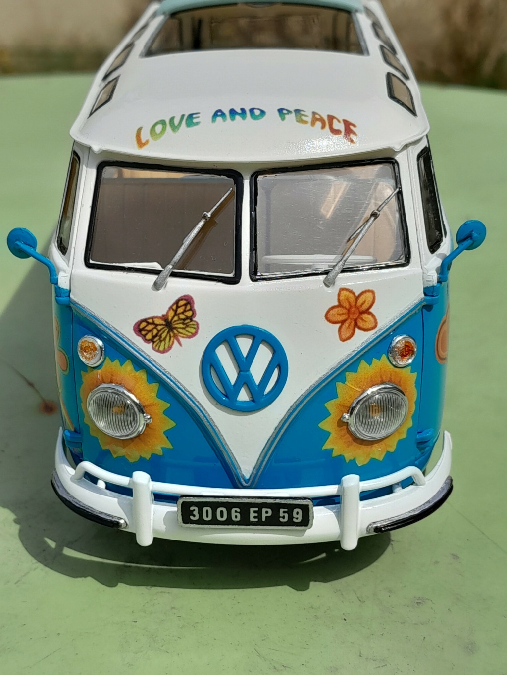 Revell VW samba bus flower Power 1:24 Dv13