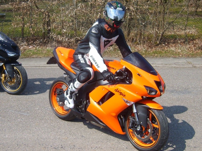 Ma Ninja Zx6r K8 orange/black Clean Look ! ! !  - Page 2 S8300613