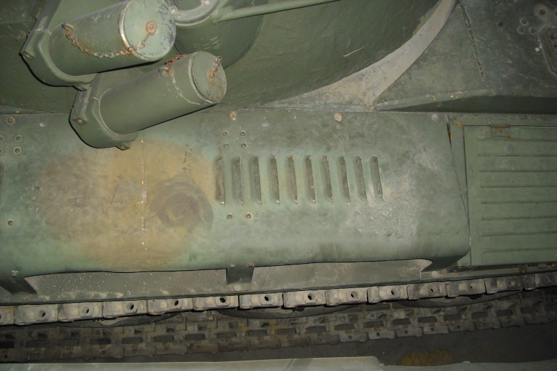 Conversion et détaillage de l'AMX 13/75 de HELLER au 35ème Cimg2110