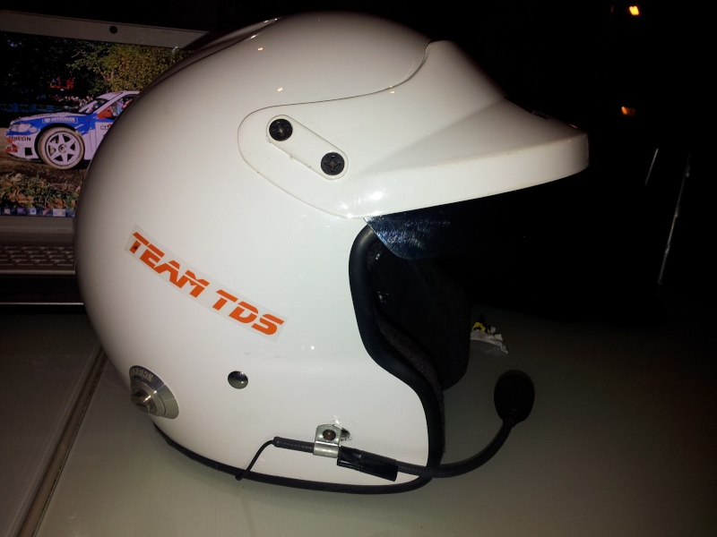 Mon casque de rallye " Team TDS et Team JAP " petite pencé a vous pendant les spéciales ;) 20130210