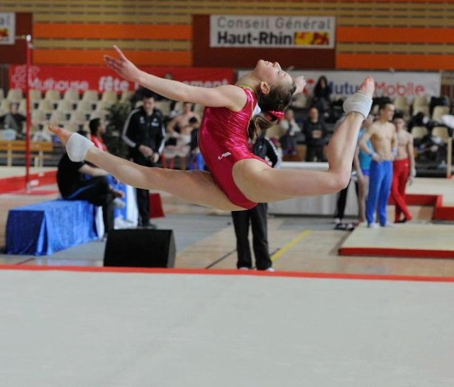 france - Sujet populaire : Championnats de France Elite Juniors/Seniors et le TOP 12 à Mulhouse Du 23 Mar 2013 au 24 Mar 2013 (inclus). Clara_13