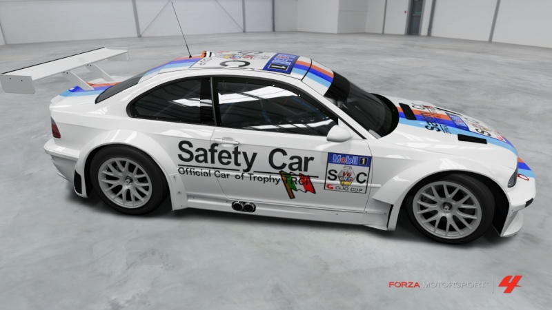 [LIVREA FM4]  BMW 2005 #2 BMW M3 GTR SAFETY CAR Forza120