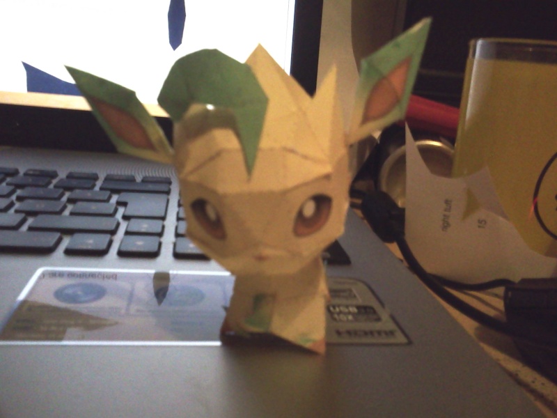 [Terminé] Premier papercraft: phyllali 2013-011