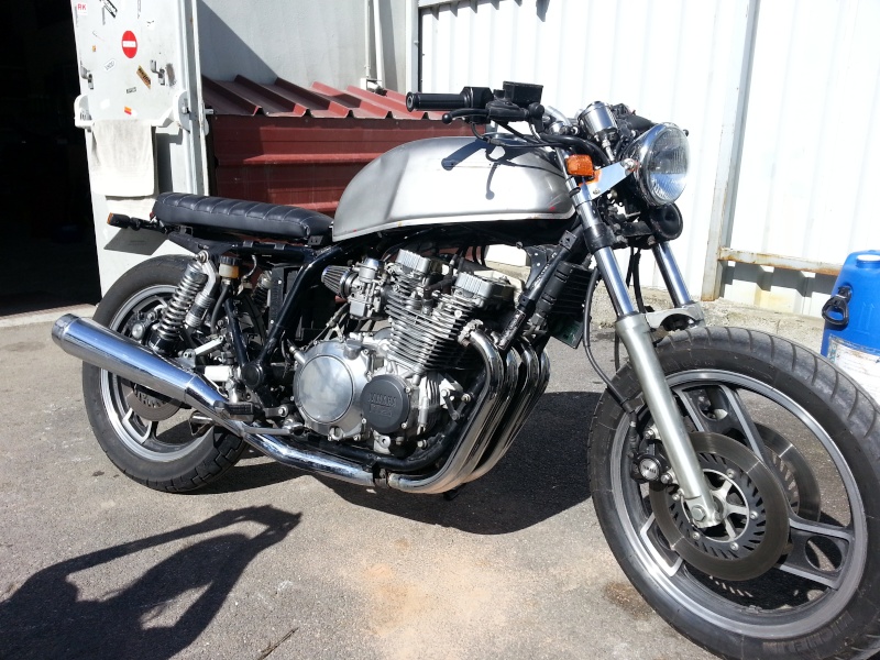 Street chose sur base xj 750 41Y 20130311