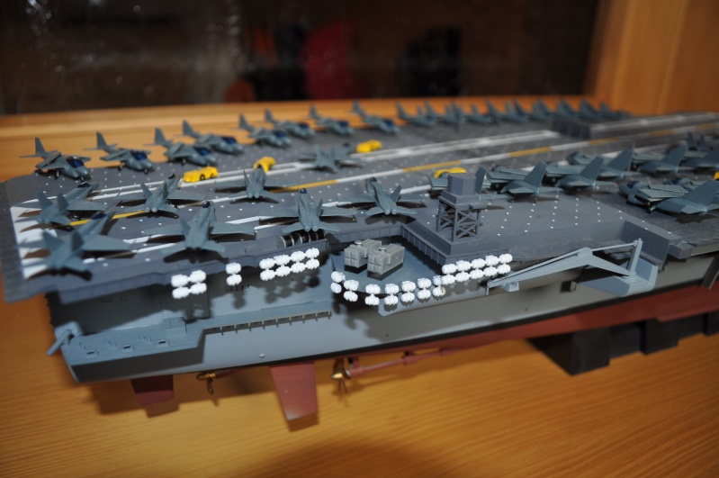 USS Enterprise 1:350 von Tamiya Dsc_0043