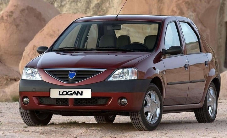 logan - Dacia Logan (from Romania) moved to the UK 2005_d11