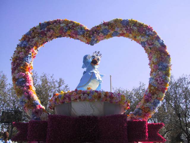 Disney Princess Days 17 janvier - 4 avril 2005 - Un bouquet d'amour Procession Spedpd41