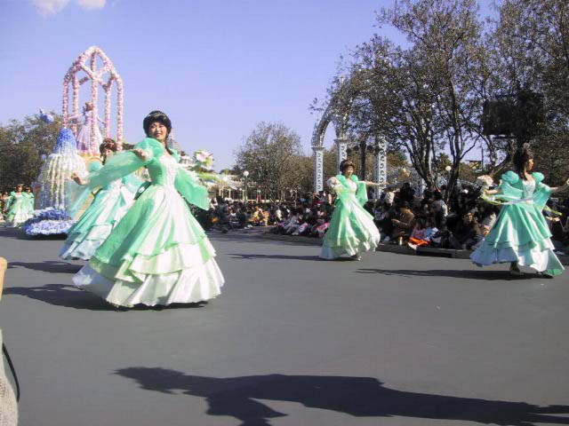 Disney Princess Days 17 janvier - 4 avril 2005 - Un bouquet d'amour Procession Spedpd45