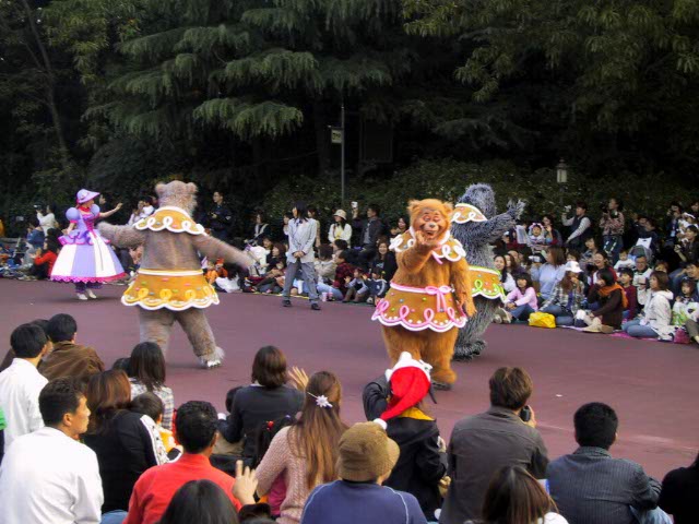 Fantastique Noël 2004 -5 Novembre - Décembre 25. Tokyo - Noël de Mickey Parade Spex0473
