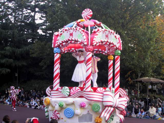 Fantastique Noël 2004 -5 Novembre - Décembre 25. Tokyo - Noël de Mickey Parade Spex0477