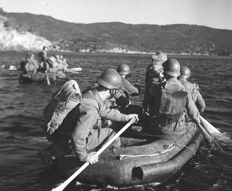 Débarquement de Provence : Les commandos d’Afrique à l’assaut du cap Nègre Comman14