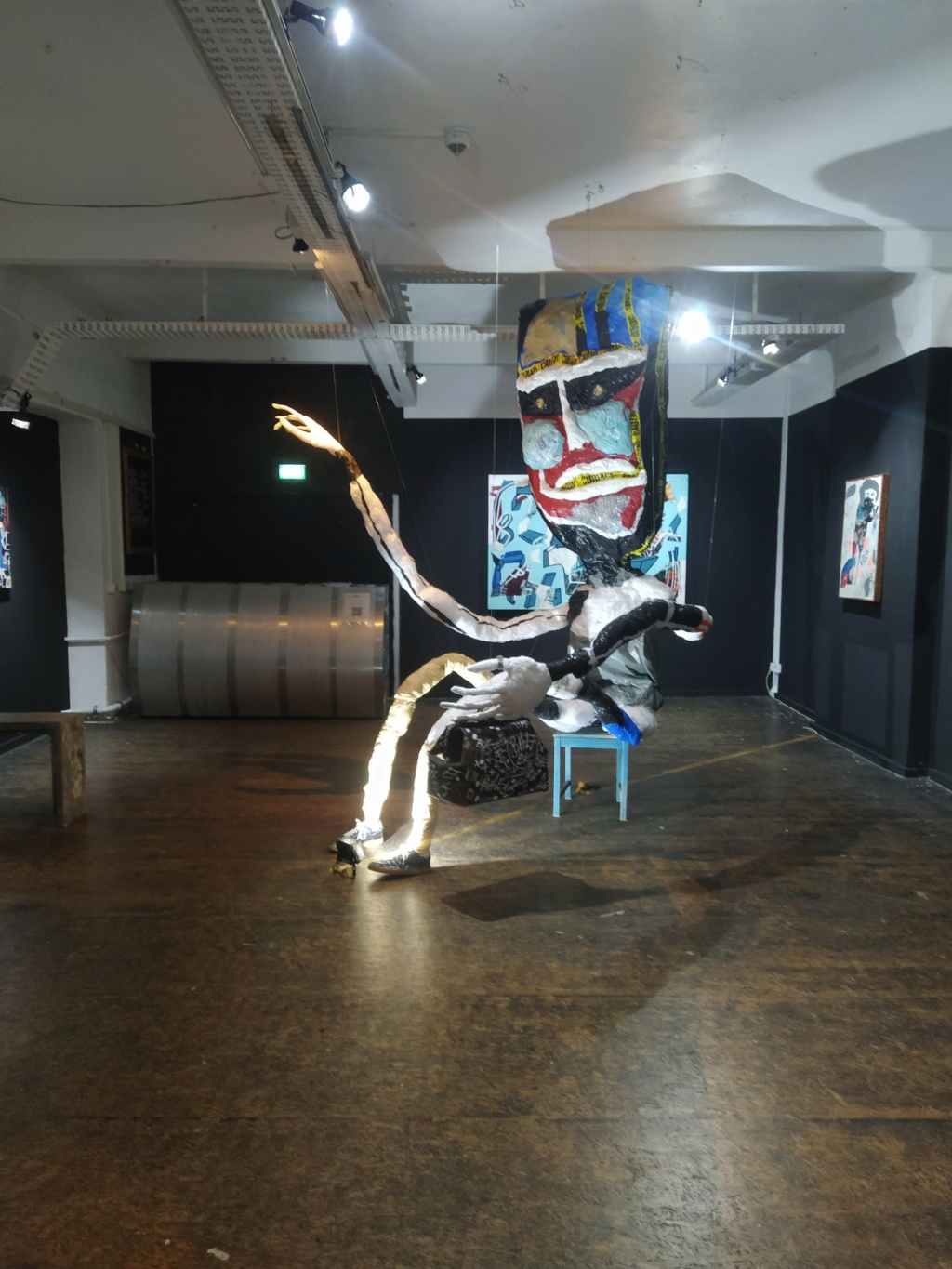 Neurotitan Shop & Gallery en Haus Schwarzenberg, Berlín 2023-603