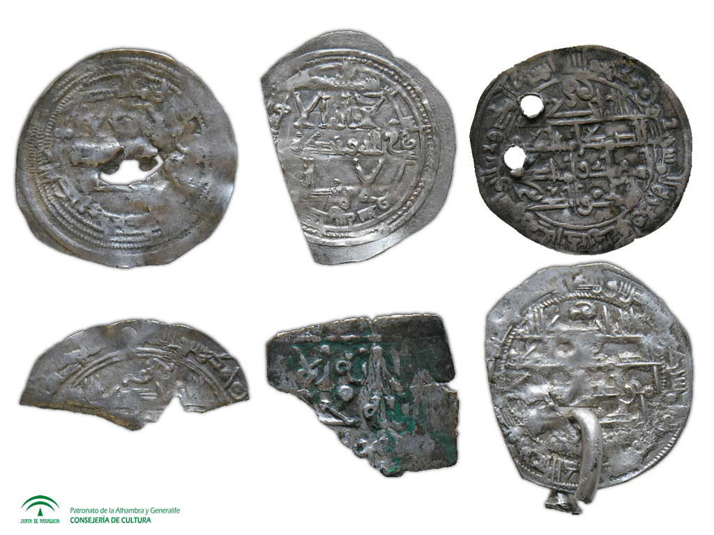 Cortes, orificios y hendiduras en las monedas de plata del Museo de la Alhambra Dirham10