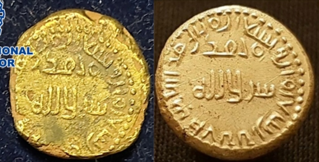 Recuperan un valioso dinar de oro del siglo VIII Nueh-110