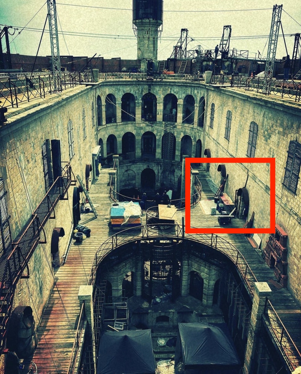 Photos des tournages Fort Boyard 2022 (production + candidats) - Page 6 D9608811
