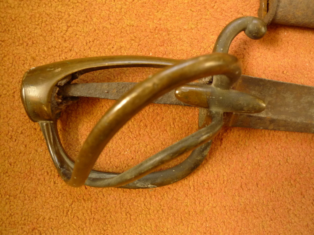 SABRE DE CAVALERIE LÉGÈRE, MODÈLE DE L'ANNÉE IX daté de 1832  P1060419