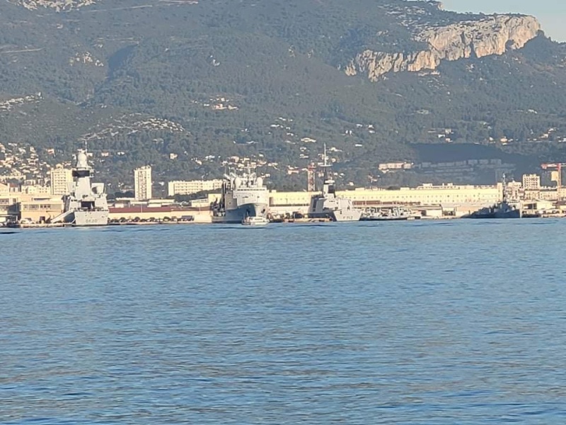 [Les ports militaires de métropole] Port de Toulon - TOME 2 - Page 8 4a2c6e10