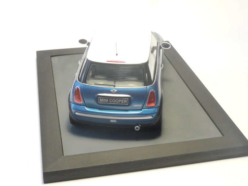 * 1/24       Mini Cooper       REVELL  - Page 2 P1270619