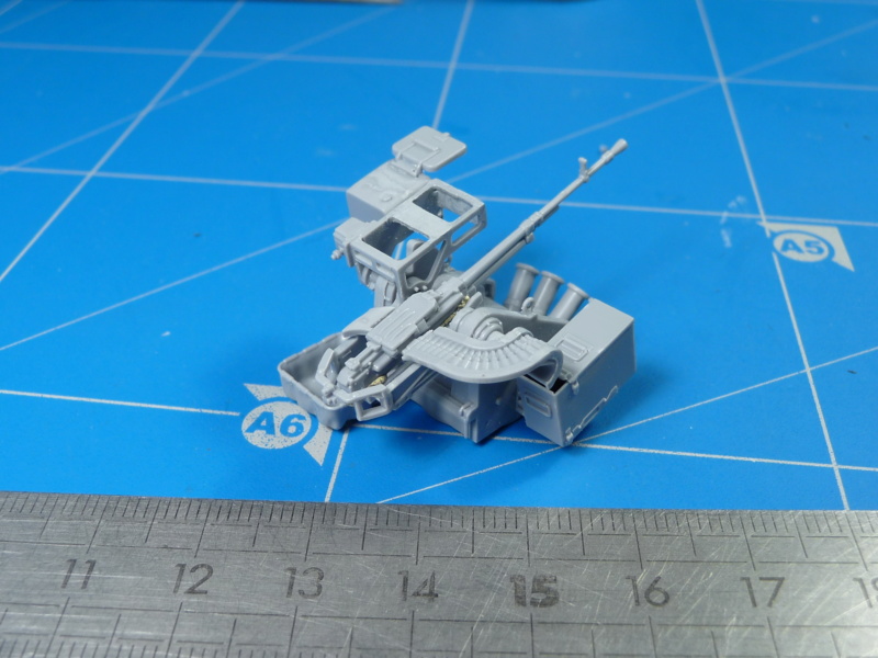 1/35 Tiger-M Russian Armored vehicule with "Arbalet" ZVEZDA  P1290335