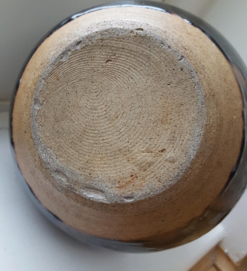 Unidentified Studio Pottery - Leach? Studio12