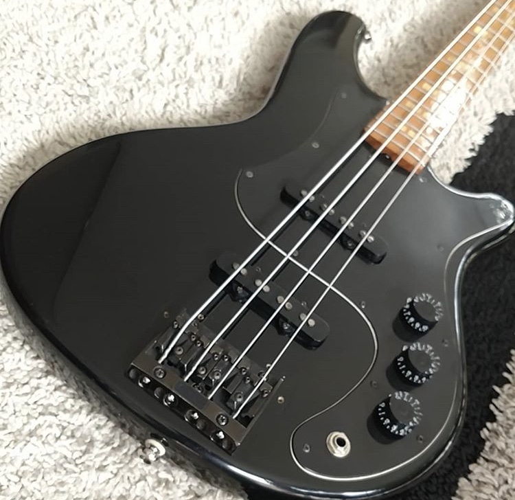 Yamaha Super Bass 700 B0ec1610