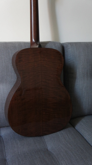 fiddleback mahogany Dsc00422