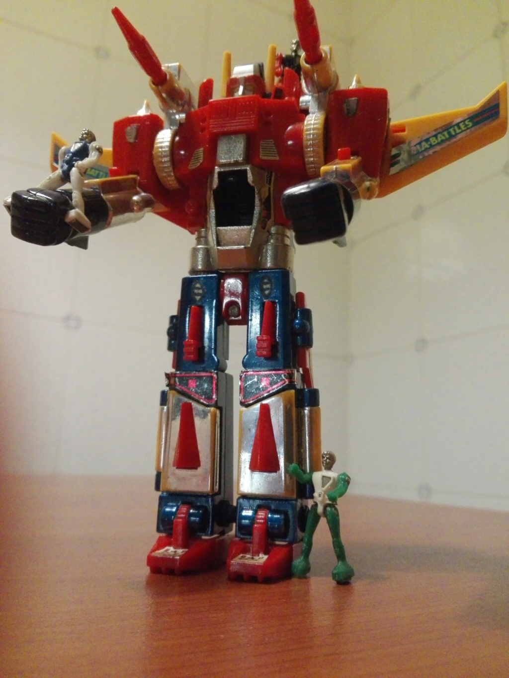 robot - DIATRON robot transformer GIG DIACLONE Img_2078