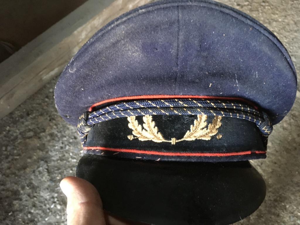 divers (28) bonnets de police Img_2437