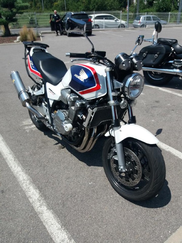 bye mon Destrier d'acier... Resiz280