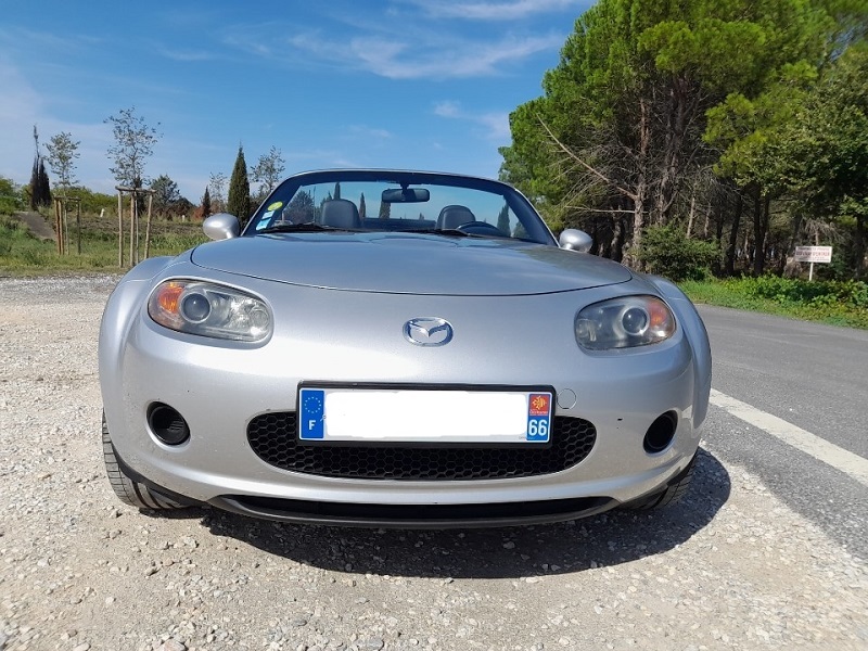 Une voiture faite pour les motards Thum1115