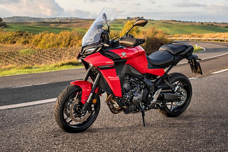 A qui est cette T9 ? Yamaha31