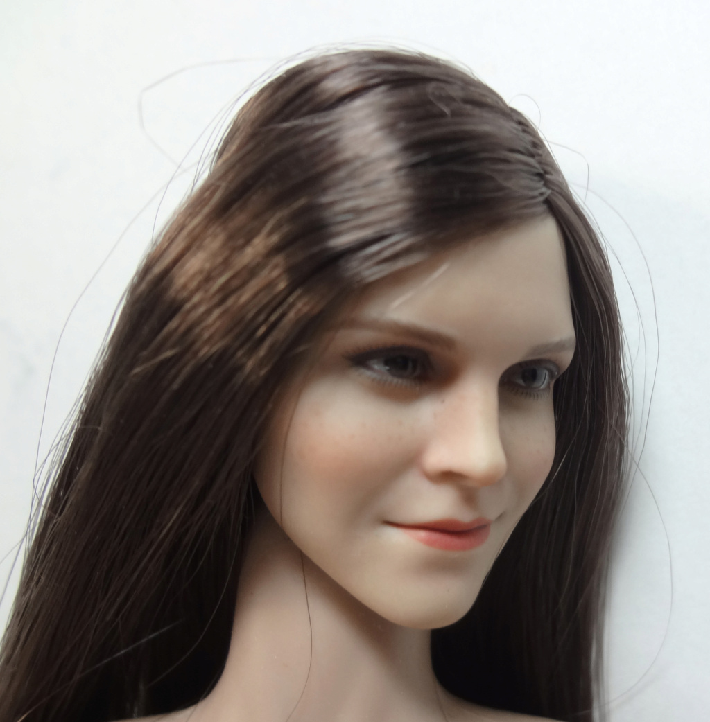 NEW PRODUCT: VERYCOOL : 1/6 Western Actress Head Sculpture VCL-1009 A-D Dsc04324