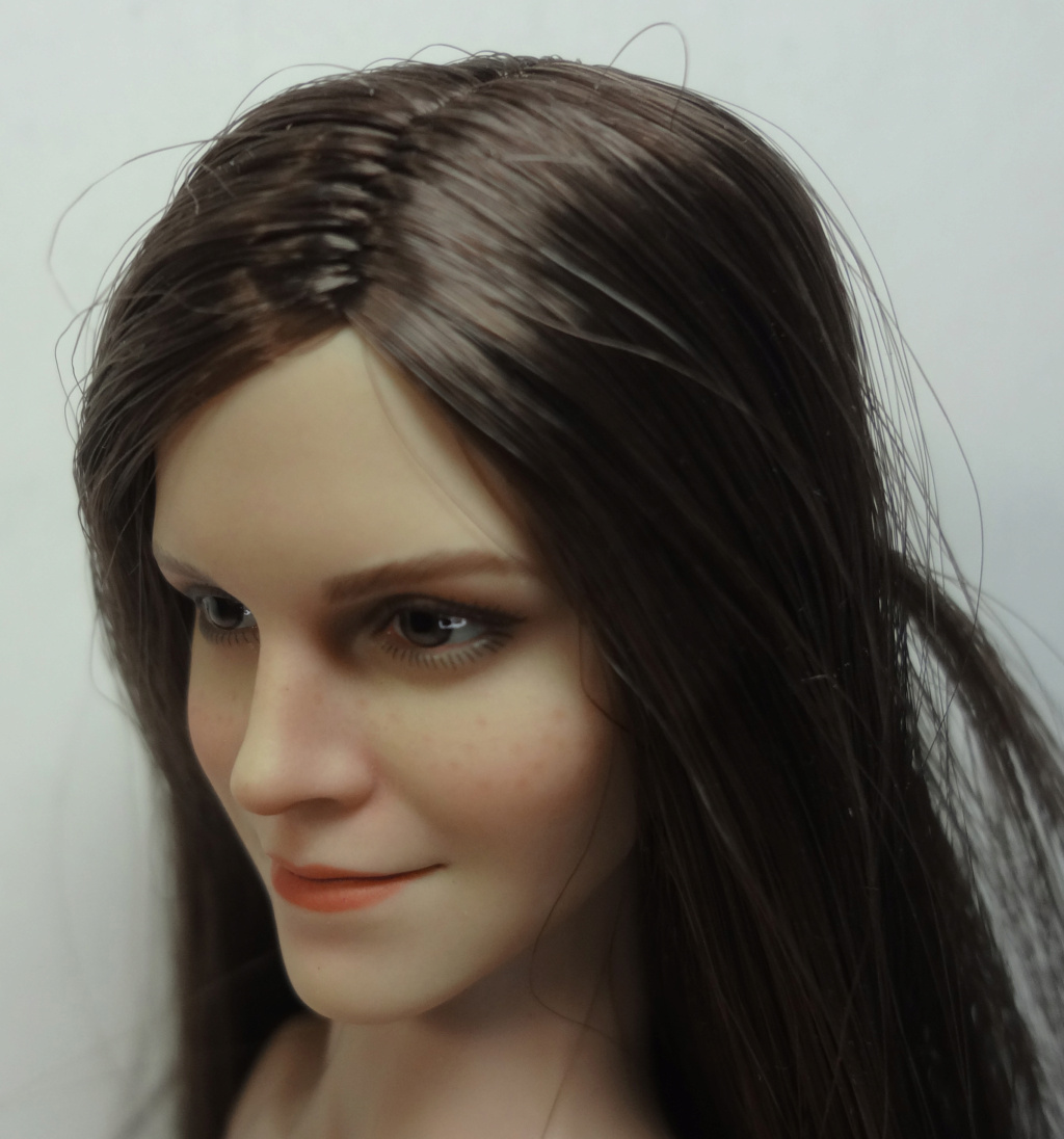 NEW PRODUCT: VERYCOOL : 1/6 Western Actress Head Sculpture VCL-1009 A-D Dsc04325