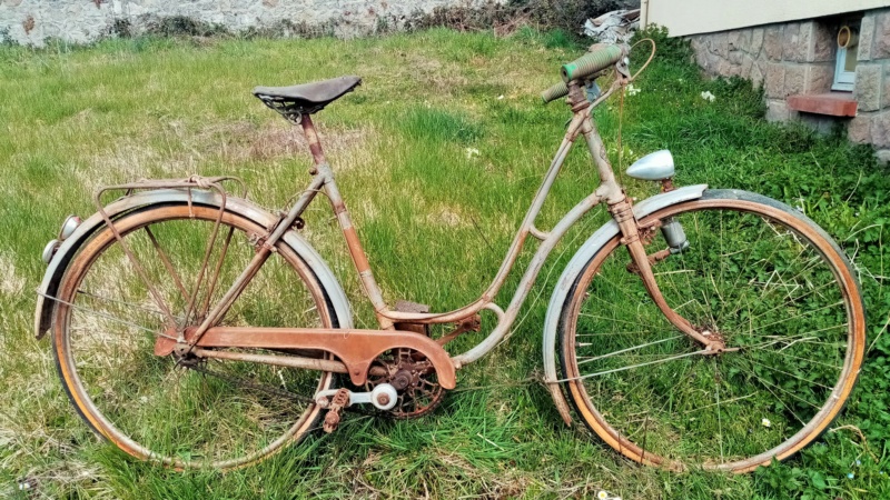 RADIOR col de cygne fin des années 1925-28  04118