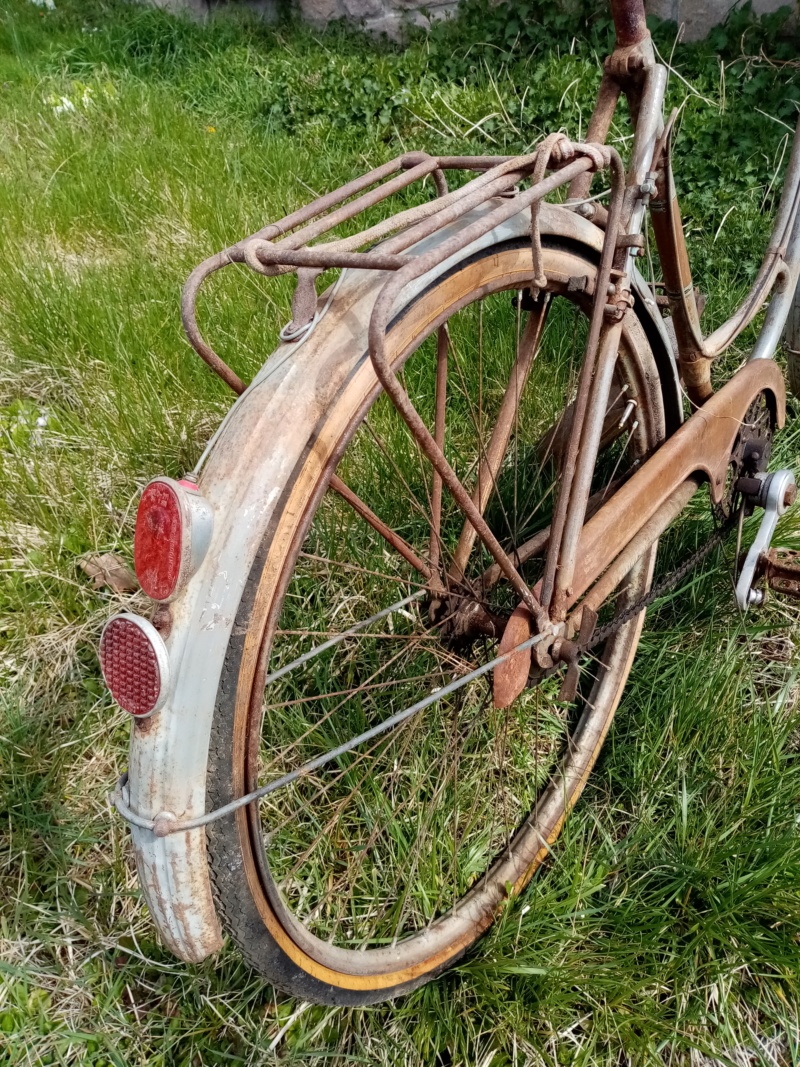 RADIOR col de cygne fin des années 1925-28  04521