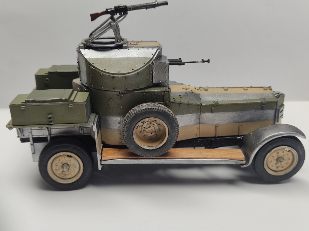 British armoured car pattern. 1/35 Roden Img_2255